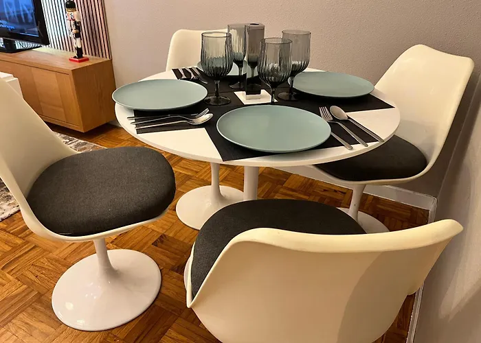 Estación Centro * Vigo